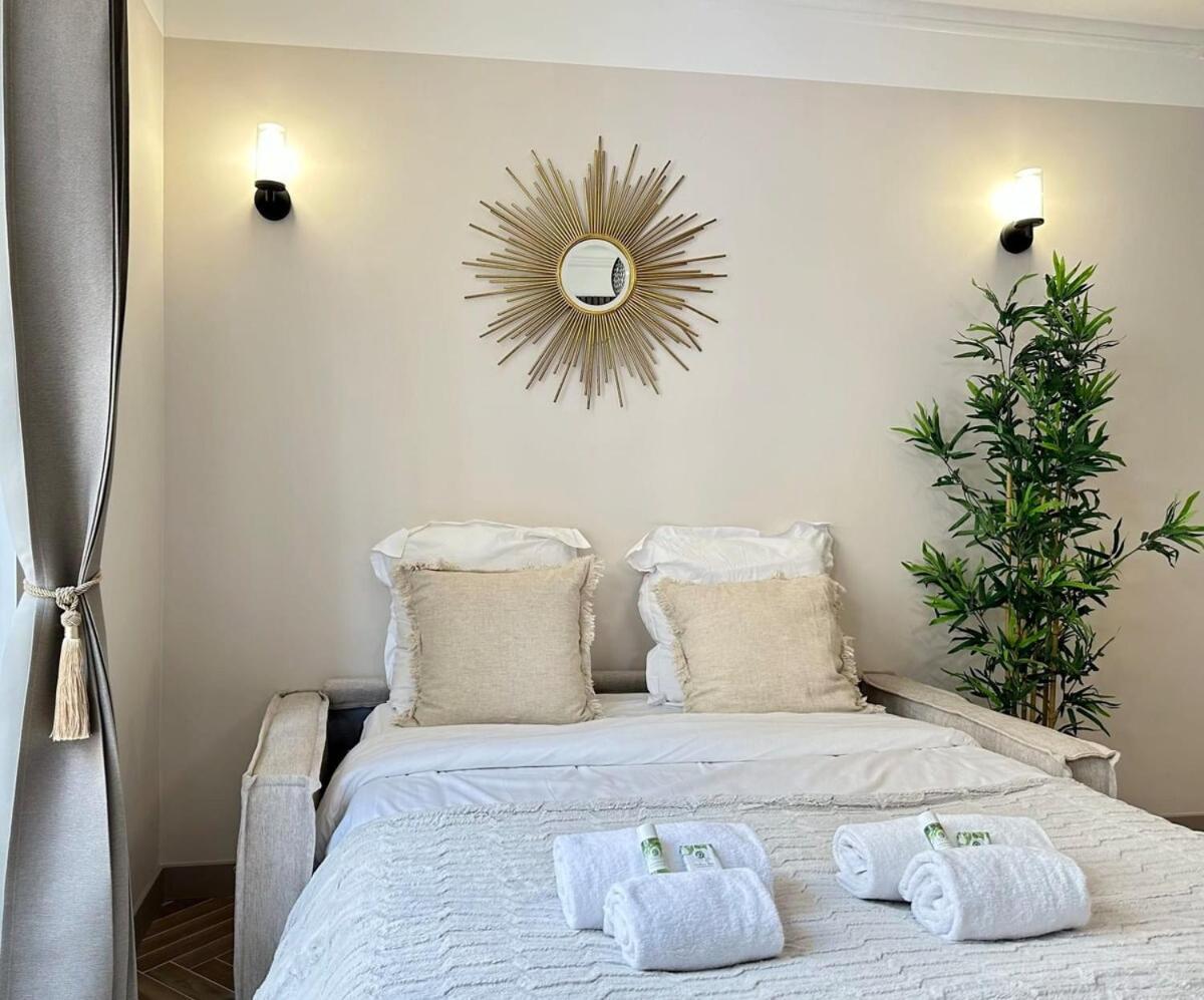 Parisian Gem With Eiffel Tower View Apartment *