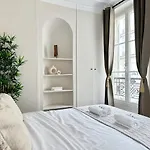 Eiffel Tower - Prestige Apartment With Views