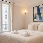 Eiffel Tower - Prestige With Views Apartment *